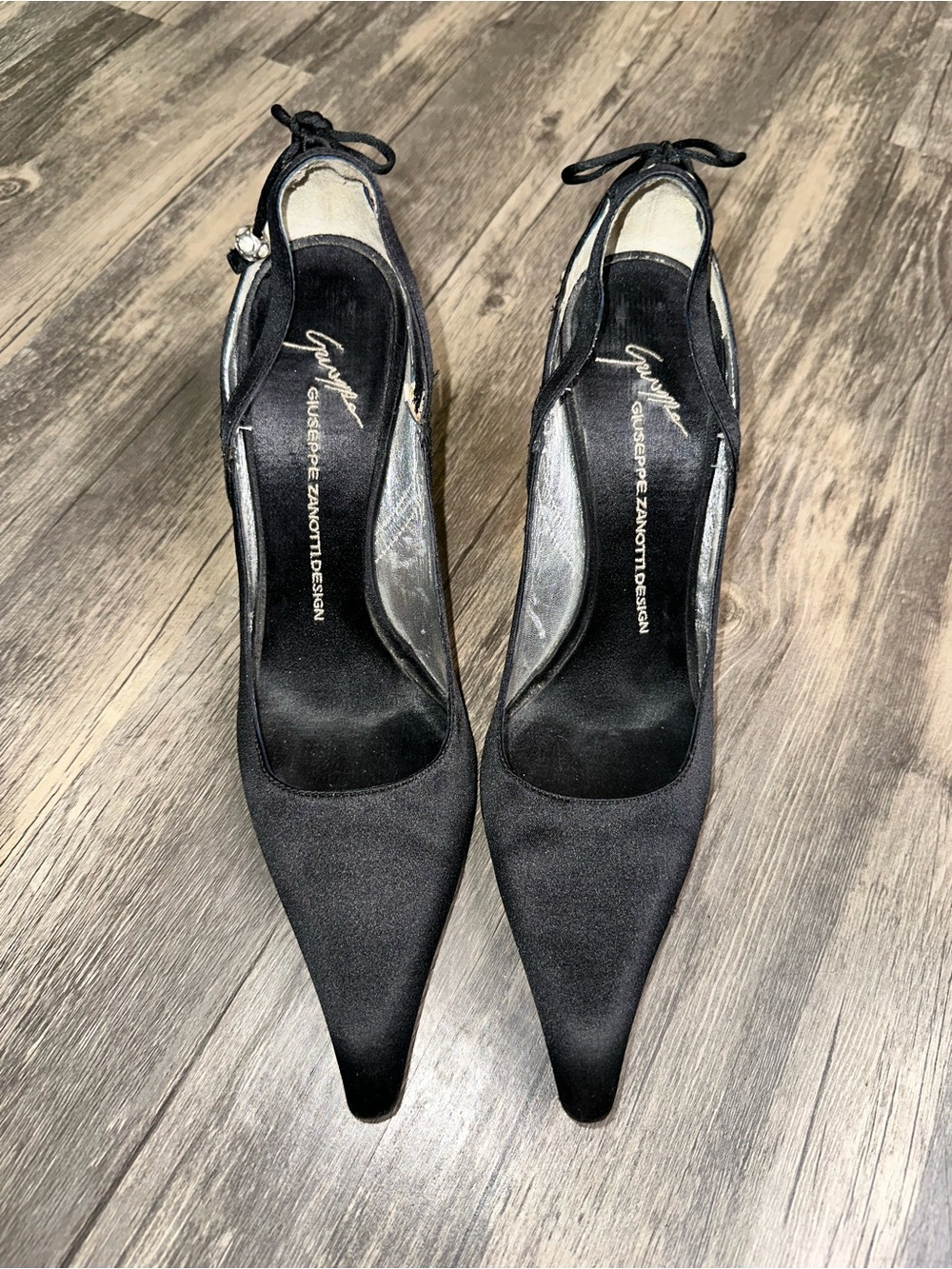 Giuseppe Zanotti Design Black Satin Pointed Toe Pumps Pearl Heel Size 39 Italy